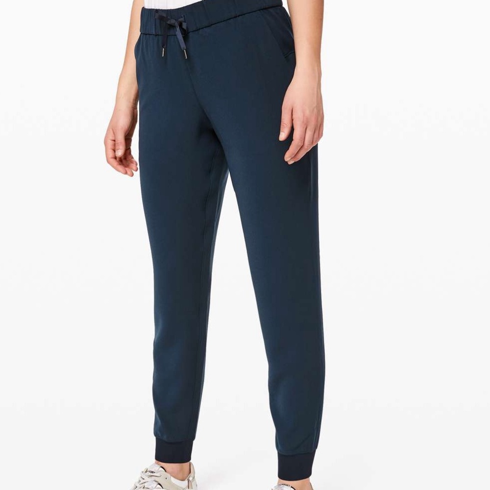Lululemon Athletica On The Fly Joggers